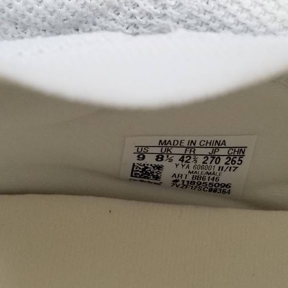 🛑SOLD🛑New ADIDAS Ultraboost Laceless Non Dyed - Picture 8 of 8